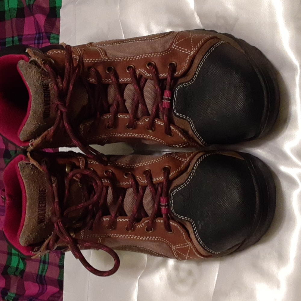 Wolverine Women's Hiking Workboot Boot size 10, EUC
